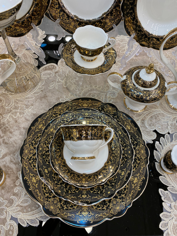 سرویس ۱۸نفره طلاکوب