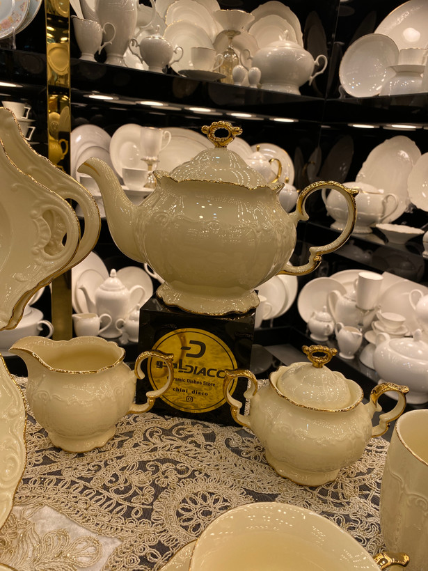 سرویس ۱۸نفره کرم وارداتی